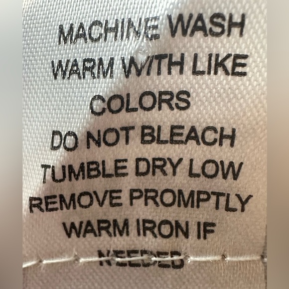 NWOT - Winlar Full-Length Abstract Design
Very Colorful Satin Feel Kafta… - Picture 6 of 6